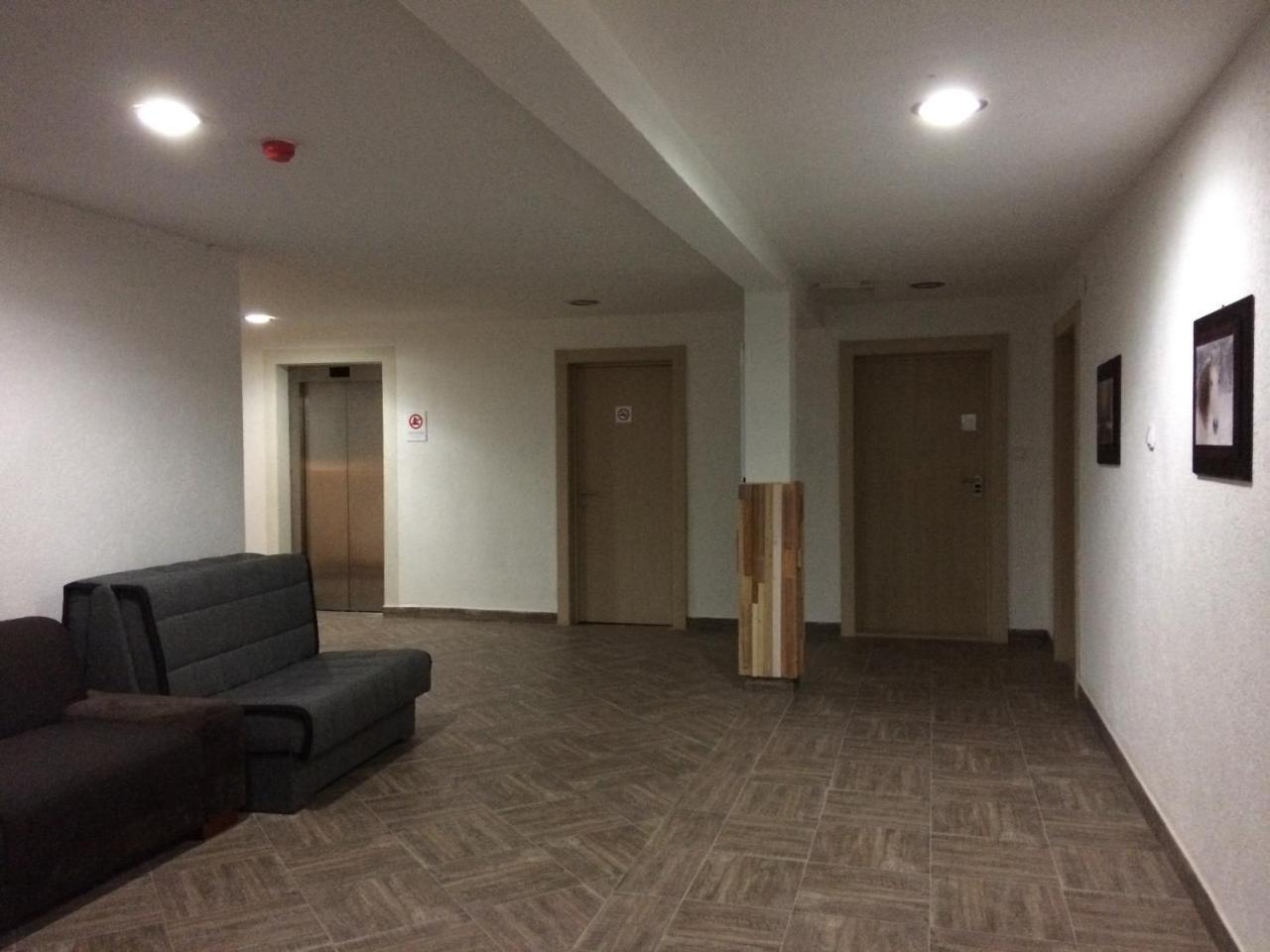 Apartment U *